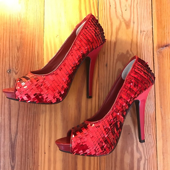 Dereon Red Fringe Sequin Heels, EUC, 7.5 - Picture 6 of 16